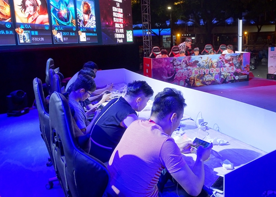 【战报】2025LPL春季赛季后赛RNG 3-2 TES，RNG出奇制胜偷家取胜